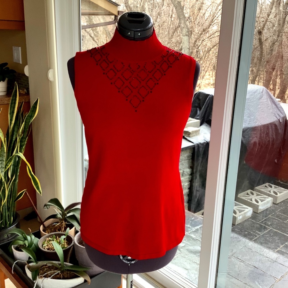 Red size small mock turtle neck shell with black beading by Cable & Gauge